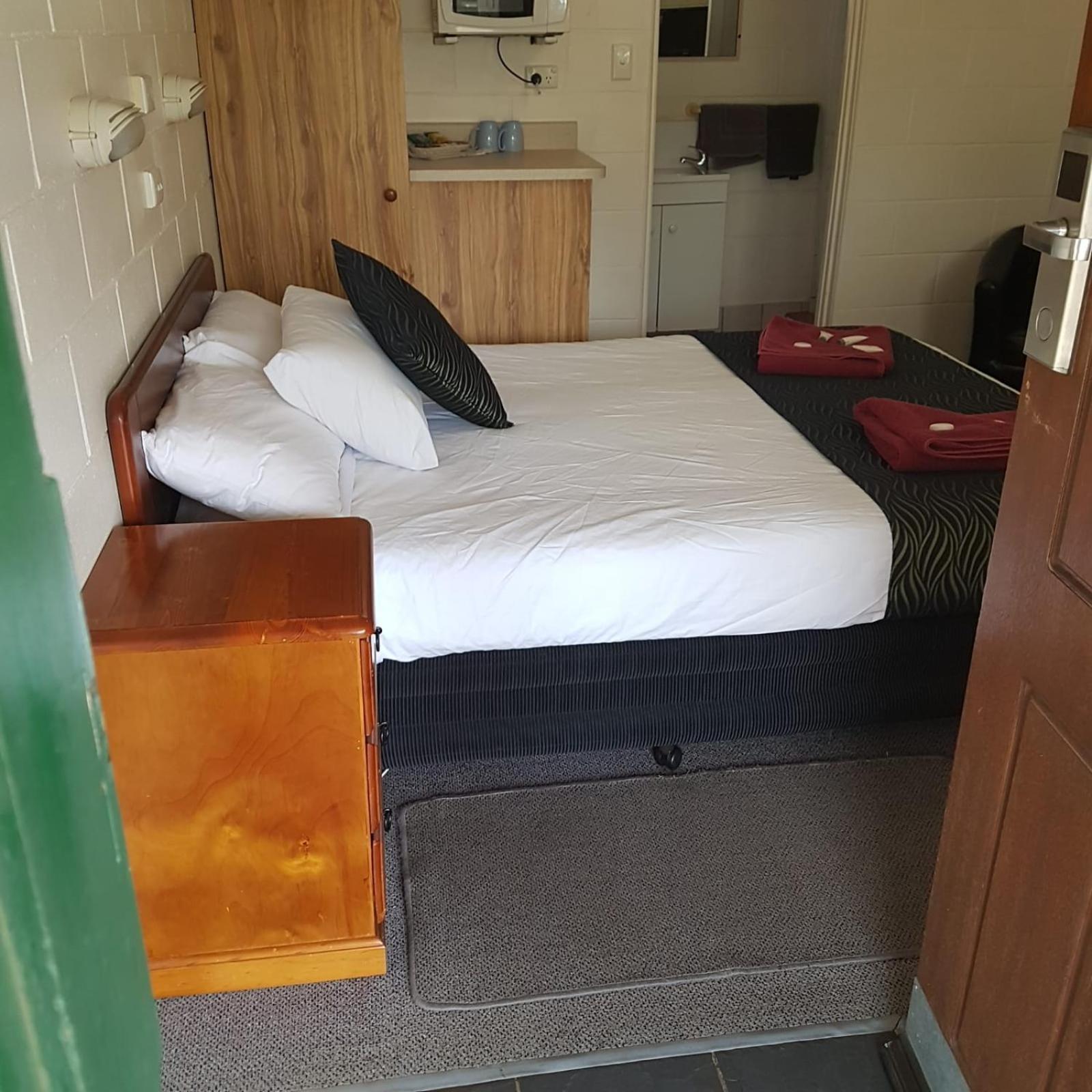 Peak Hill Golden Peak Motel Peakhill المظهر الخارجي الصورة