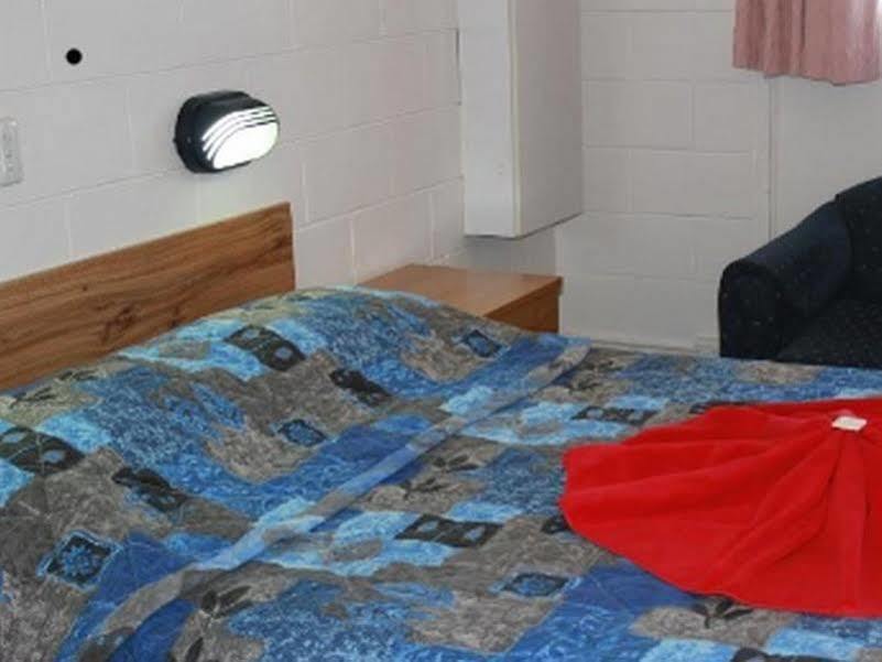 Peak Hill Golden Peak Motel Peakhill المظهر الخارجي الصورة